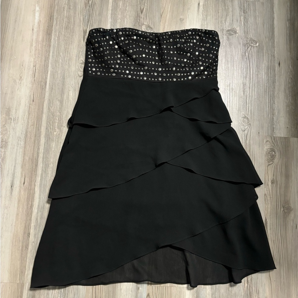 Krafty NWT Dize Medium Black Layered Dress, Stretch Back